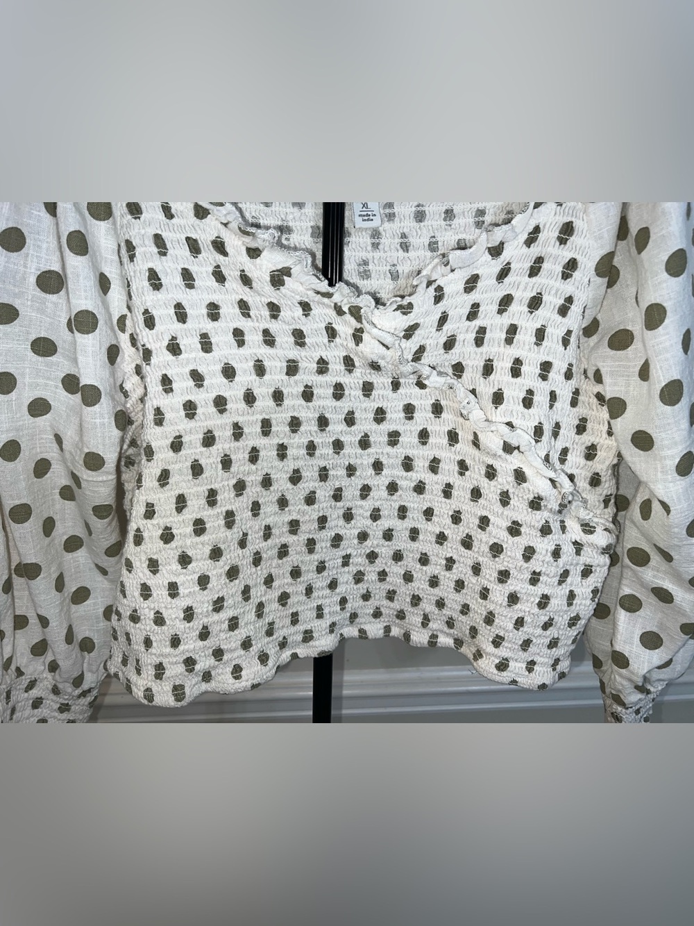 CATO Polka Dot Long Sleeve Green & White Smocked Cropped Blouse! Size XL. - Picture 4 of 11